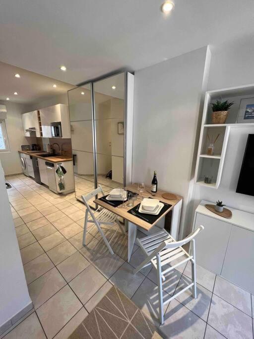 Appartement Climatise En Bord De Mer La Ciotat Bagian luar foto